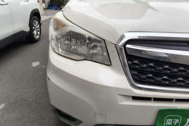 Used Subaru Forester 2013 2.0i Automatic Luxury Edition Right Front Headlight