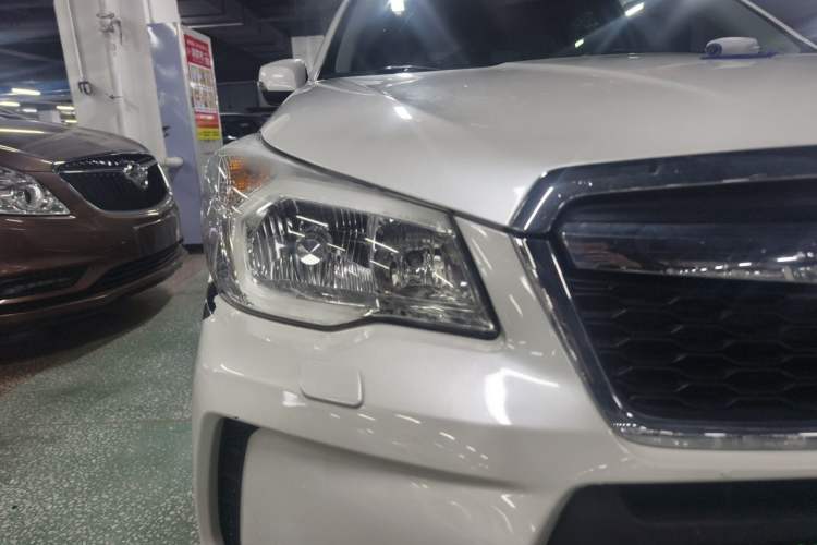 Used Subaru Forester 2013 2.5i Automatic Luxury Navigation Edition Right Front Headlight