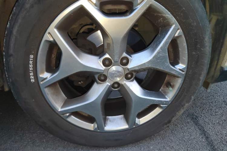 Used Subaru Forester 2013 2.5i Automatic Prestige Edition Right Front Wheel Hub
