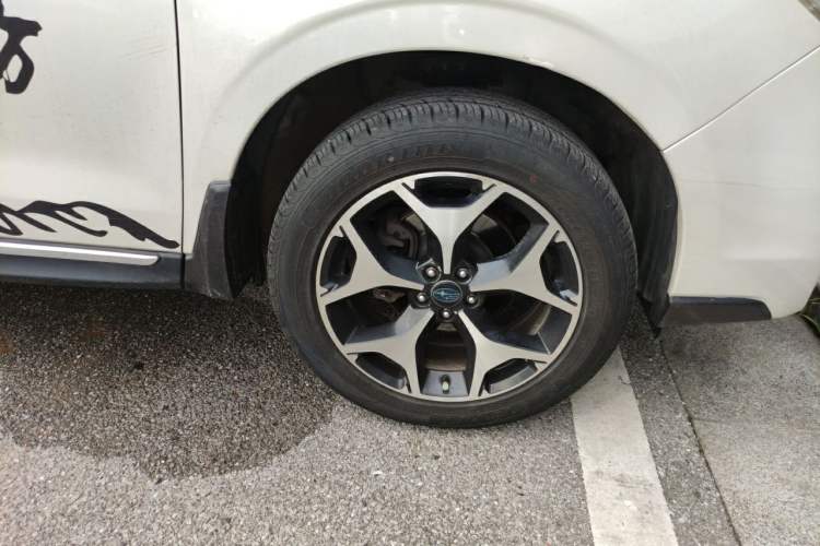 Used Subaru Forester 2013 2.5i Automatic Prestige Edition Right Front Wheel Hub