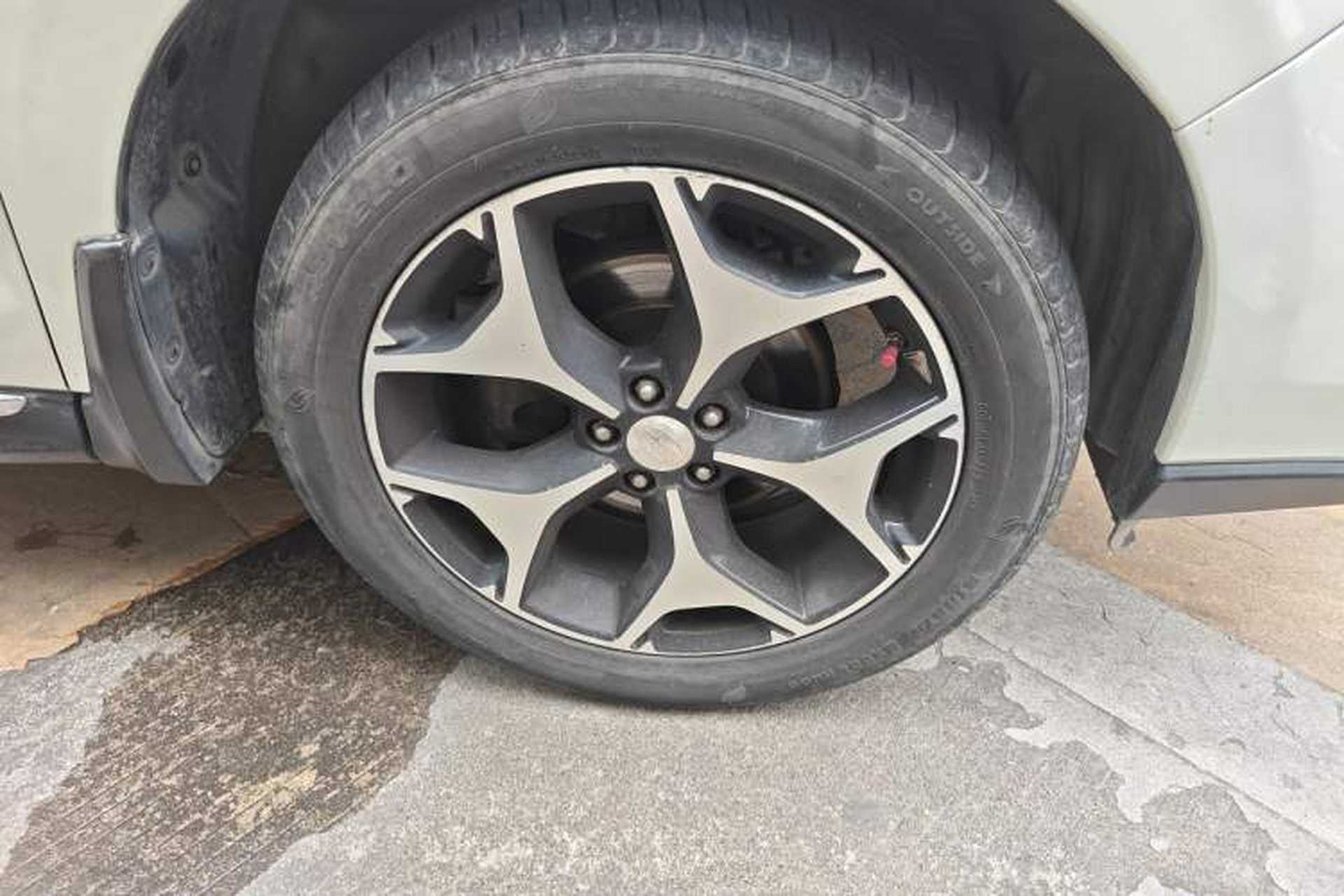 Used Subaru Forester 2013 2.5i Automatic Prestige Navigation Edition Right Front Wheel Hub