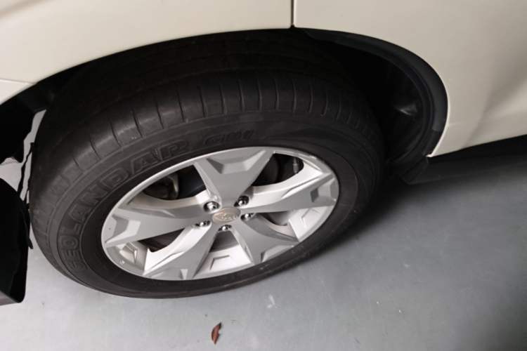 Used Subaru Forester 2013 2.5i Automatic Luxury Edition Right Rear Wheel Hub