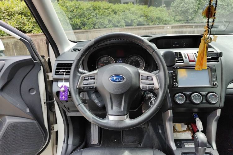 Used Subaru Forester 2013 2.5i Automatic Luxury Edition Steering Wheel