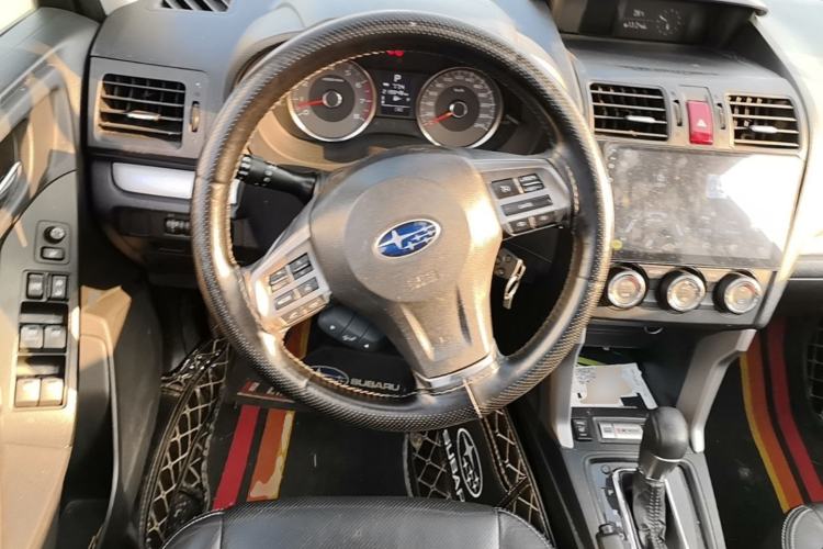 Used Subaru Forester 2013 2.5i Automatic Luxury Edition Steering Wheel