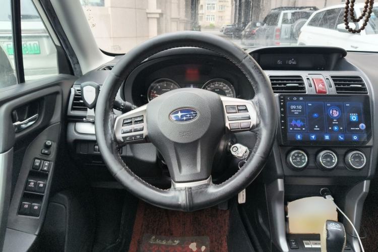 Used Subaru Forester 2013 2.0i Automatic Luxury Edition Steering Wheel