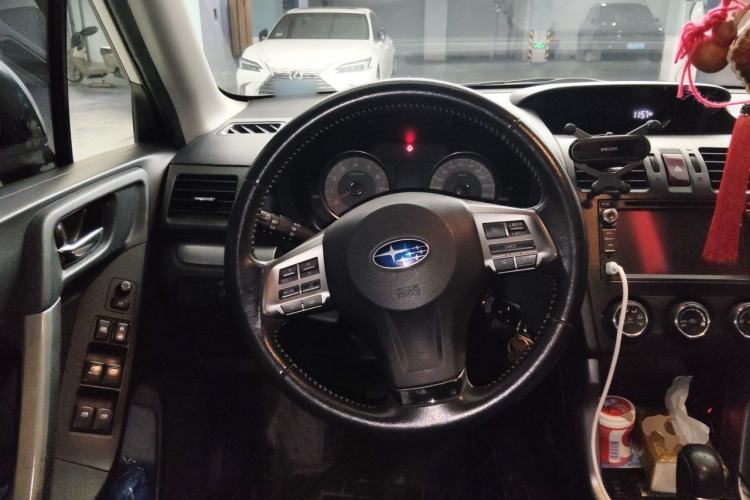 Used Subaru Forester 2013 2.0i Automatic Luxury Edition Steering Wheel