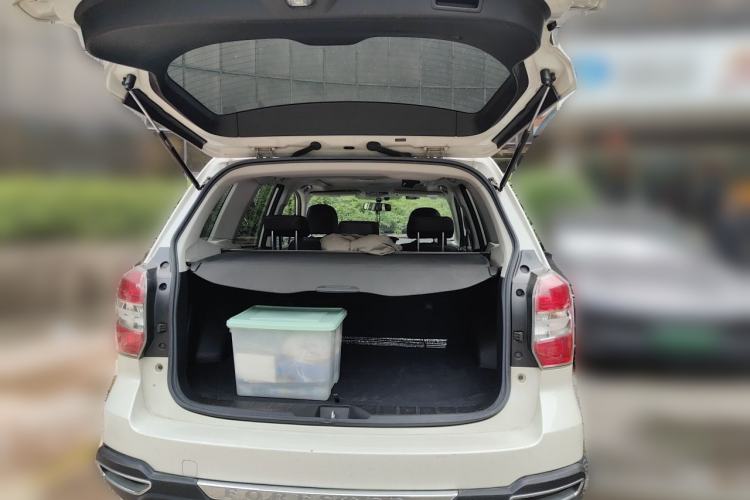 Used Subaru Forester 2013 2.5i Automatic Luxury Edition Trunk