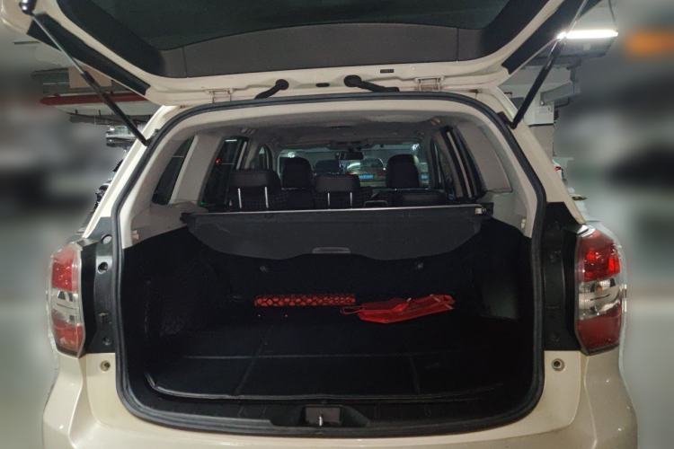 Used Subaru Forester 2013 2.5i Automatic Luxury Edition Trunk