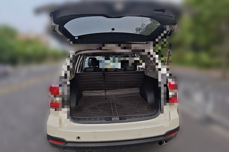Used Subaru Forester 2013 2.5i Automatic Luxury Edition Trunk