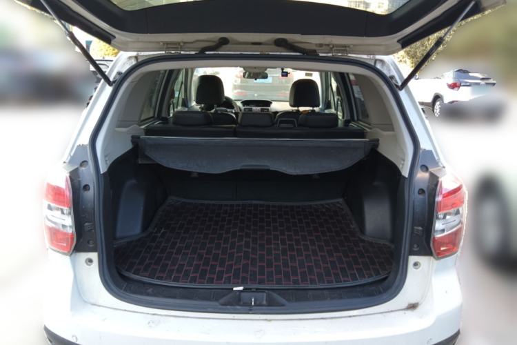 Used Subaru Forester 2013 2.0i Automatic Luxury Edition Trunk