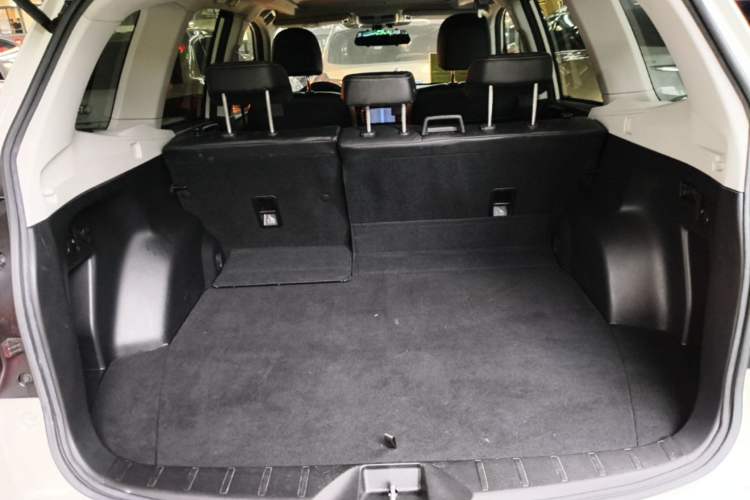 Used Subaru Forester 2013 2.5i Automatic Luxury Edition Trunk