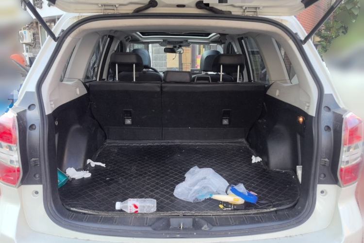 Used Subaru Forester 2013 2.5i Automatic Luxury Edition Trunk