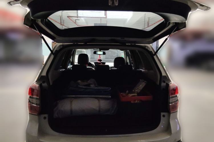 Used Subaru Forester 2013 2.0i Automatic Luxury Edition Trunk