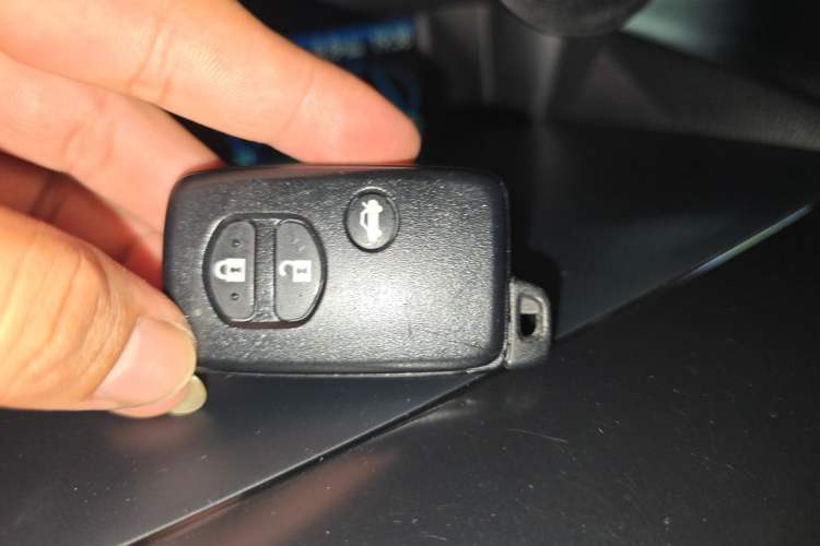 Used Subaru Forester 2013 2.0T Automatic Prestige Navigation Edition Vehicle Key