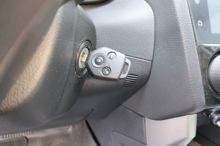 Used Subaru Forester 2013 2.5i Automatic Luxury Edition Vehicle Key