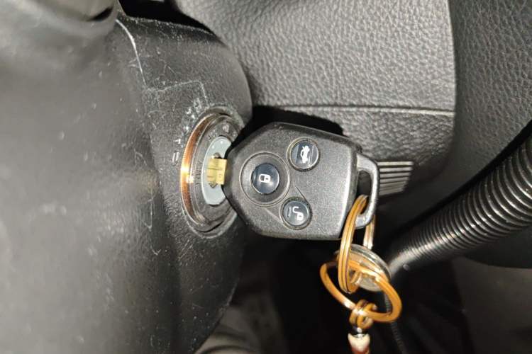 Used Subaru Forester 2013 2.5i Automatic Luxury Edition Vehicle Key