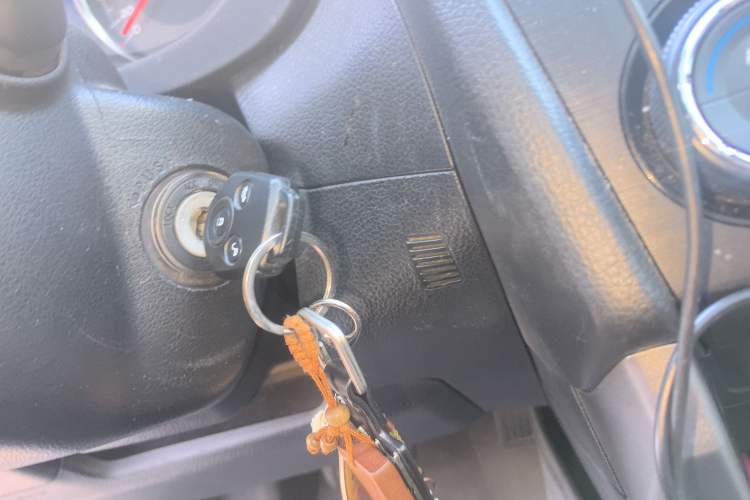Used Subaru Forester 2013 2.5i Automatic Luxury Edition Vehicle Key