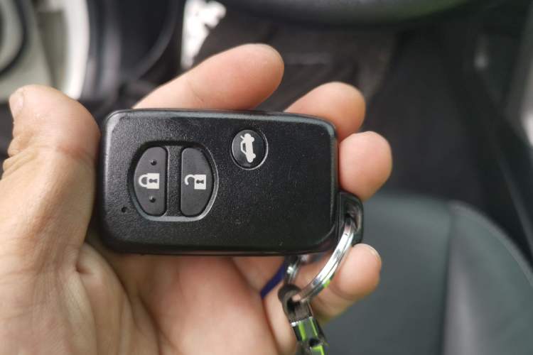 Used Subaru Forester 2013 2.5i Automatic Elite Edition Vehicle Key