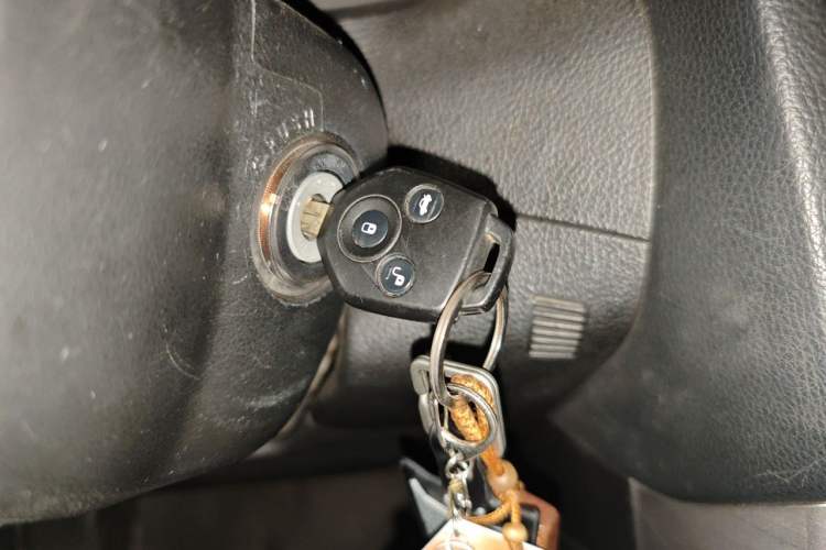 Used Subaru Forester 2013 2.5i Automatic Luxury Edition Vehicle Key