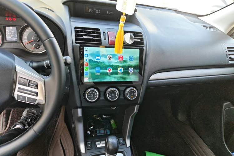 Used Subaru Forester 2014 2.5i Automatic Elite Edition Audio And AC Panel