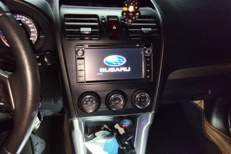 Used Subaru Forester 2014 2.5i Automatic Elite Edition Audio And AC Panel