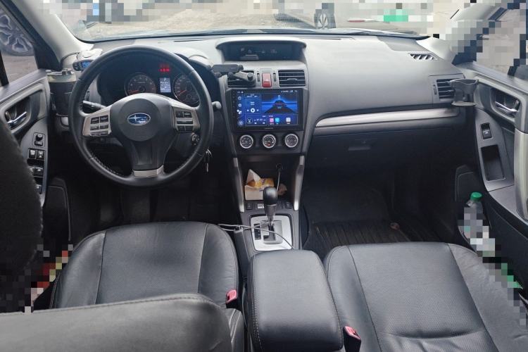 Used Subaru Forester 2014 2.5i Automatic Elite Edition Center Console