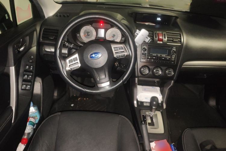 Used Subaru Forester 2014 2.5i Automatic Elite Edition Center Console