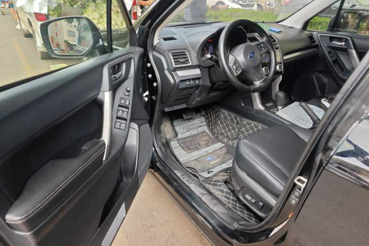 Used Subaru Forester 2014 2.5i Automatic Elite Edition Driver Seat
