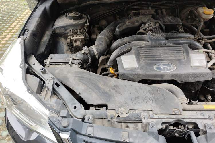 Used Subaru Forester 2014 2.0i Automatic Luxury Edition Engine Bay Right