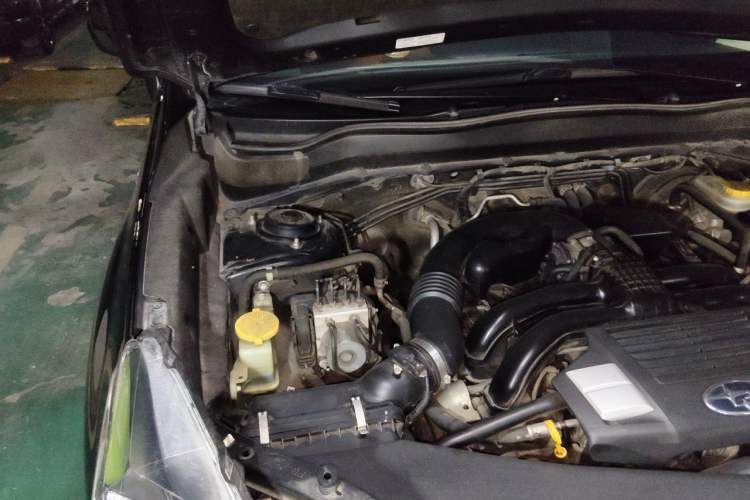 Used Subaru Forester 2014 2.5i Automatic Elite Edition Engine Bay Right
