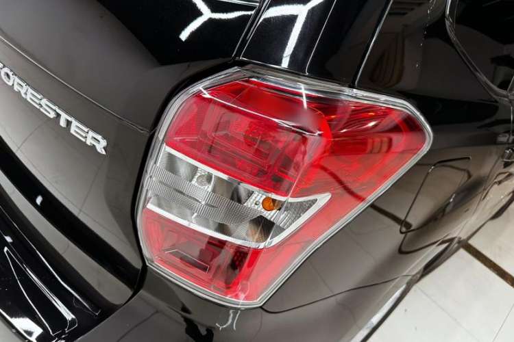 Used Subaru Forester 2014 2.5i Automatic Elite Edition Exterior 3