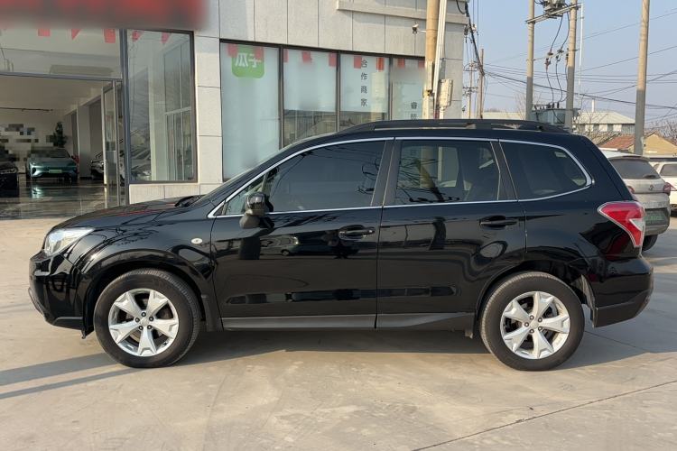 Used Subaru Forester 2014 2.0i Automatic Luxury Edition Exterior 6