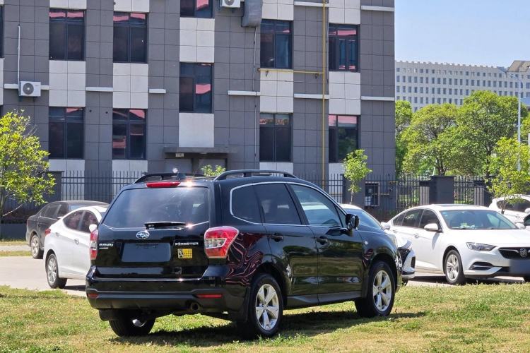 Used Subaru Forester 2014 2.5i Automatic Elite Edition Exterior 6
