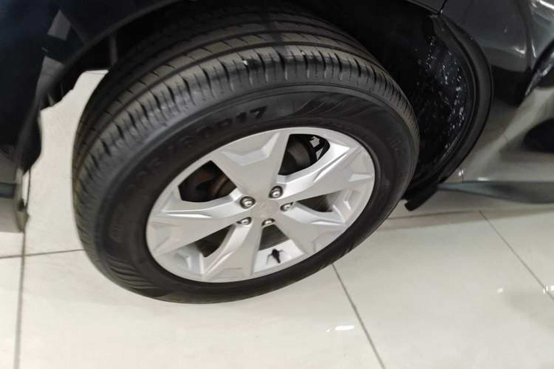 Used Subaru Forester 2014 2.0i Automatic Comfort Edition Exterior 8