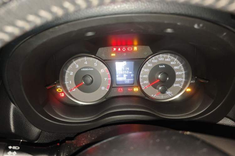 Used Subaru Forester 2014 2.5i Automatic Elite Edition Instrument Cluster