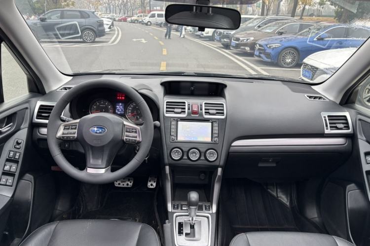 Used Subaru Forester 2014 2.0i Automatic Luxury Edition Interior 1