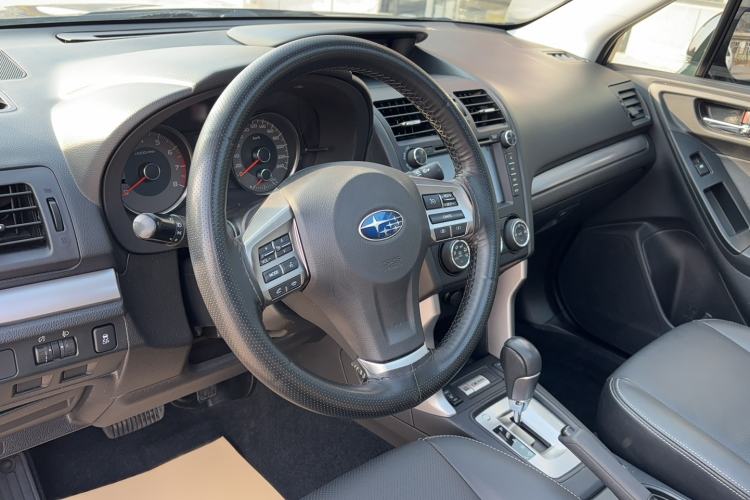 Used Subaru Forester 2014 2.0i Automatic Luxury Edition Interior 2