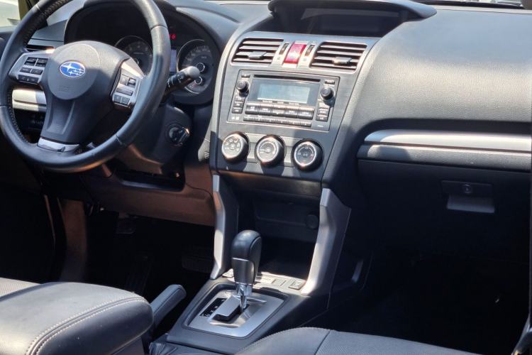 Used Subaru Forester 2014 2.5i Automatic Elite Edition Interior 2