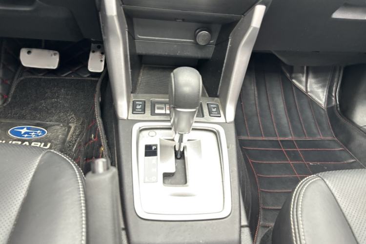 Used Subaru Forester 2014 2.0i Automatic Luxury Edition Interior 3