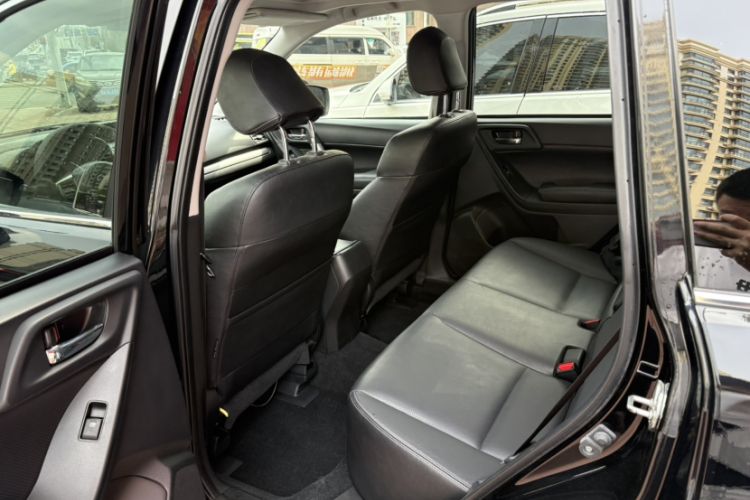 Used Subaru Forester 2014 2.0i Automatic Luxury Edition Interior 3
