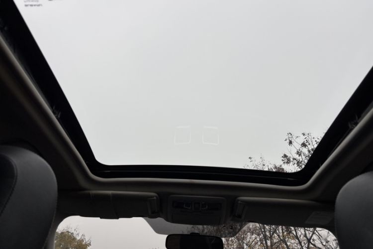 Used Subaru Forester 2014 2.0i Automatic Luxury Edition Interior 8
