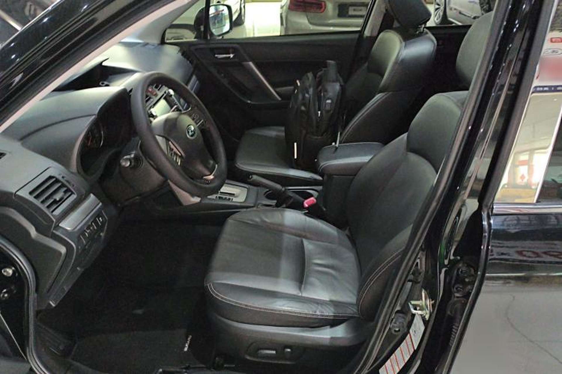 Used Subaru Forester 2014 2.5i Automatic Elite Edition Left Front Seat