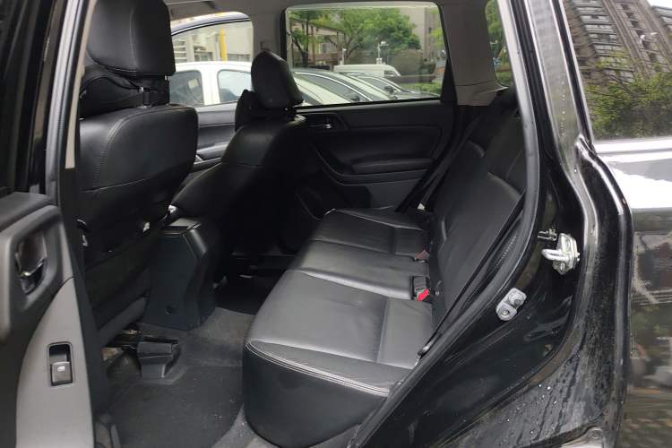 Used Subaru Forester 2014 2.0i Automatic Luxury Edition Left Rear Seat