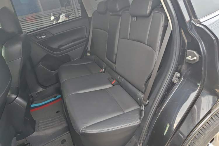 Used Subaru Forester 2014 2.0i Automatic Luxury Edition Left Rear Seat
