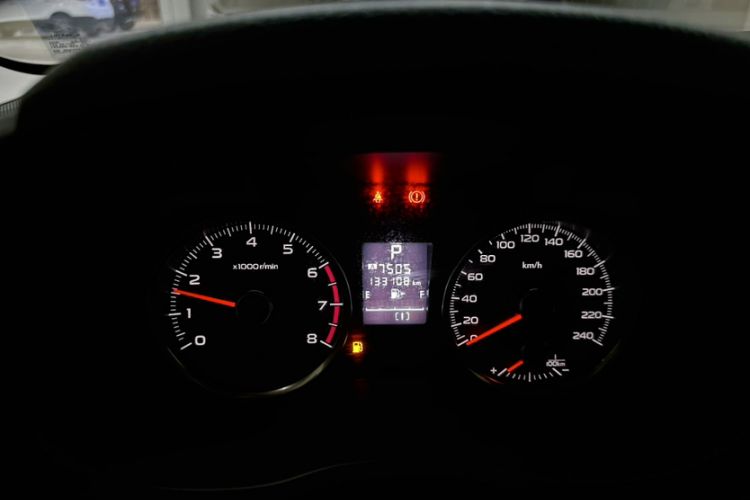 Used Subaru Forester 2014 2.5i Automatic Elite Edition Odometer Close Up