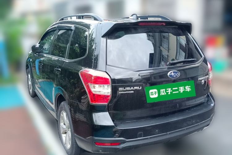 Used Subaru Forester 2014 2.0i Automatic Luxury Edition Rear Left 45 Deg