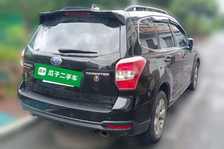 Used Subaru Forester 2014 2.0i Automatic Luxury Edition Rear Right 45 Deg