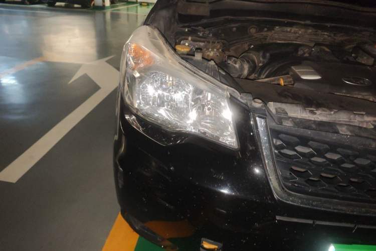Used Subaru Forester 2014 2.5i Automatic Elite Edition Right Front Headlight