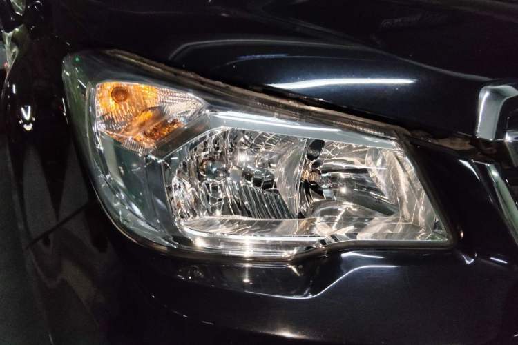 Used Subaru Forester 2014 2.5i Automatic Elite Edition Right Front Headlight