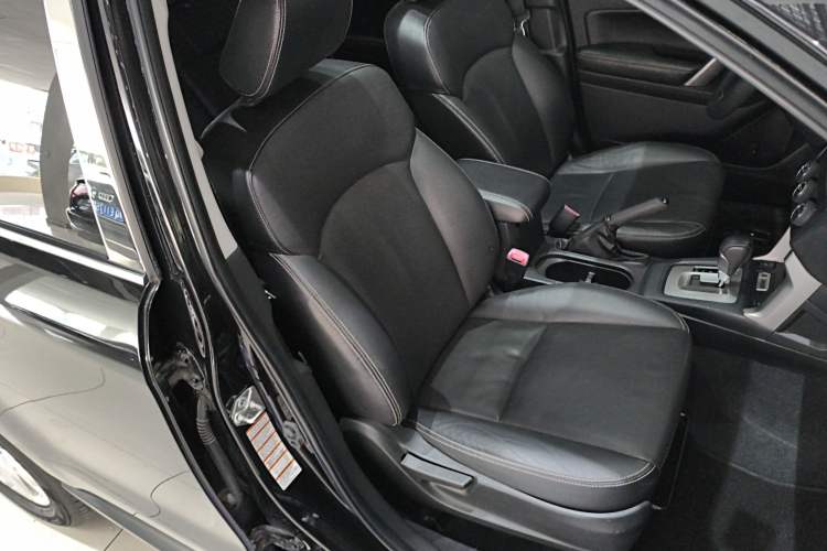 Used Subaru Forester 2014 2.5i Automatic Elite Edition Right Front Seat